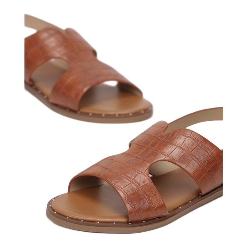 Vices 2016-6-68-camel brown 1