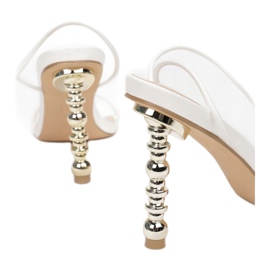 Vices TOT-74-71-white 1