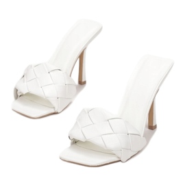 Vices 18512-2-71-white 1