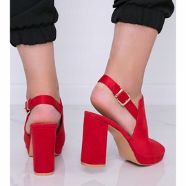 Red sandals on a Pimp post 1