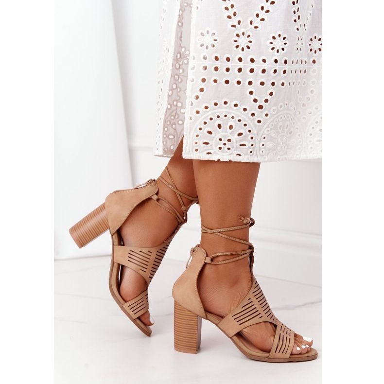 PG1 Tied Openwork Sandals On A Bar Beige Lorette brown 2