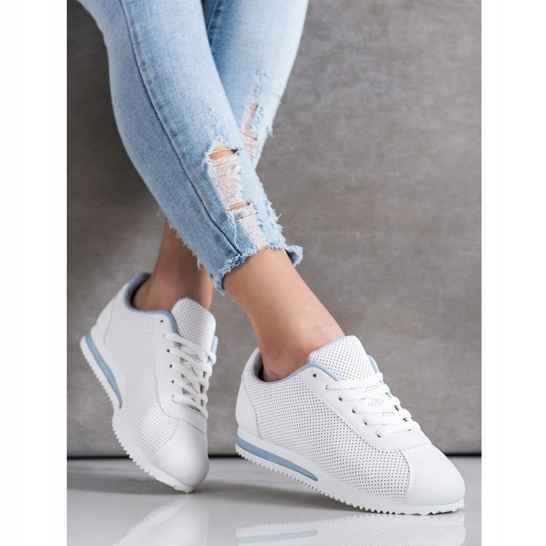 SHELOVET Stylish openwork sneakers white 2