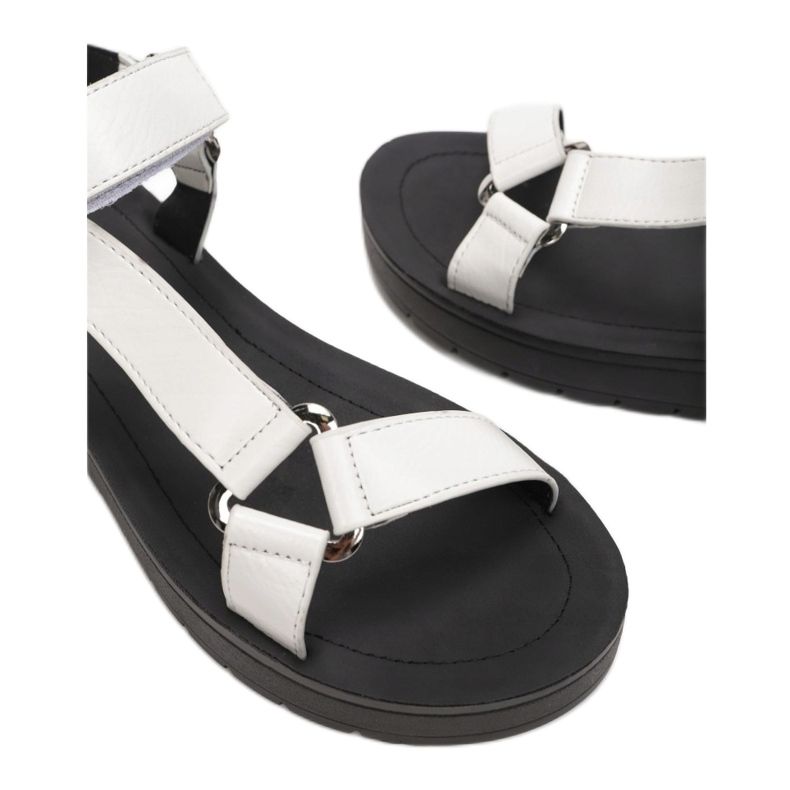 Vices 11-13-71-white 1