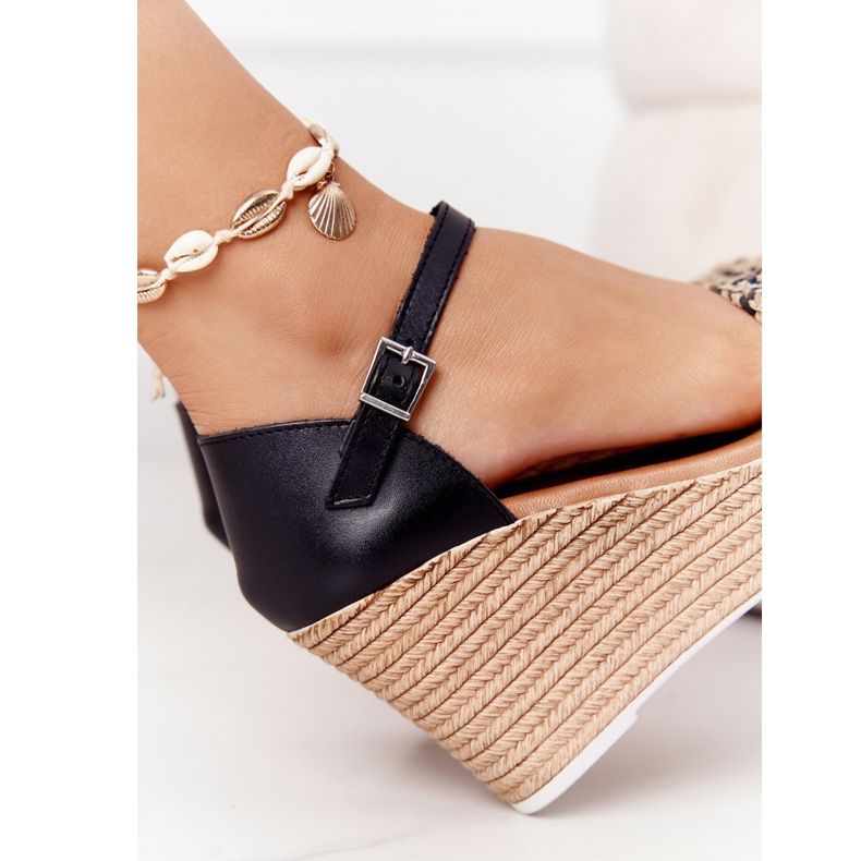 Leather Wedge Sandals Maciejka L4869-01 Black 1