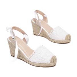 Vices 77-253-71-white 1 Vices 77-253-71-white 1