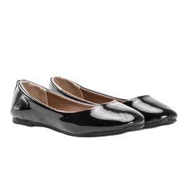 Black lacquered Sixth Avenue ballerinas 1