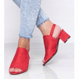 Red sandals on a post with a Blubbery shank 1