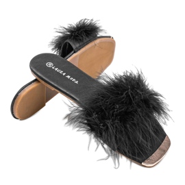 Black slippers with Vampi feathers 1