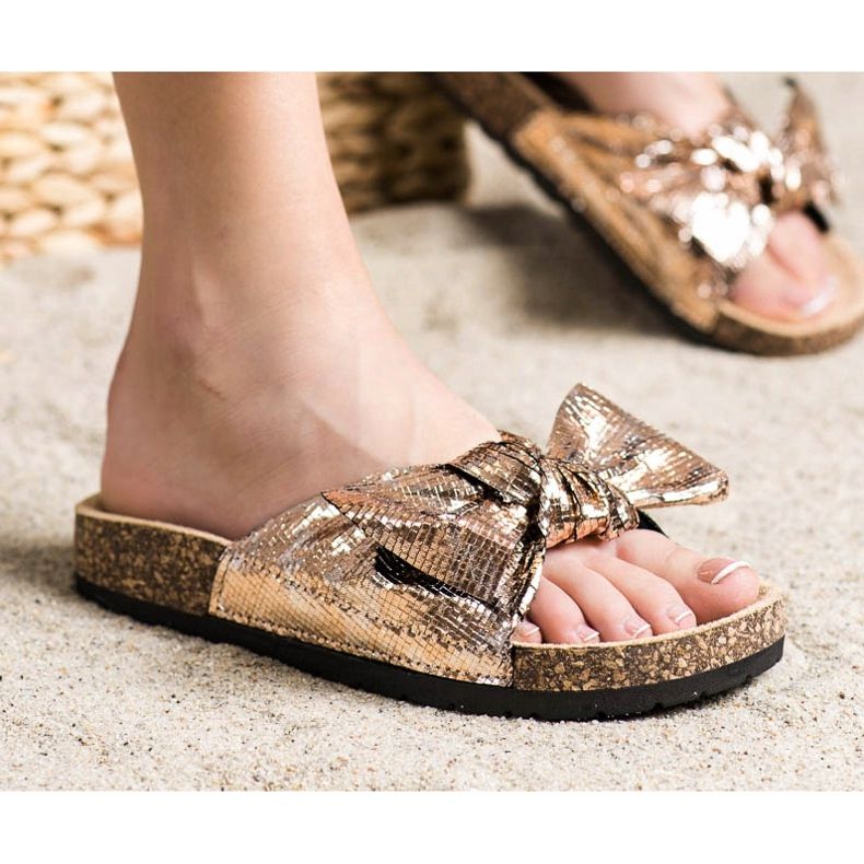 SHELOVET Shiny slippers with a bow golden 1