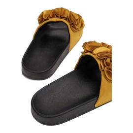 Vices 2040-49-yellow 1