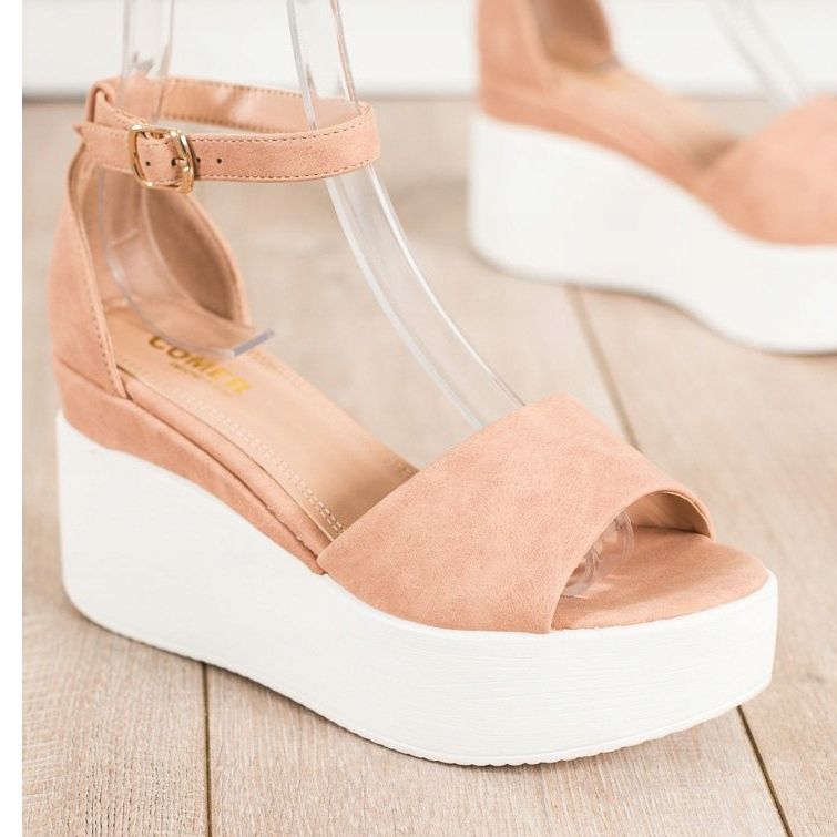 Comer Light Sandals On The Platform beige 1