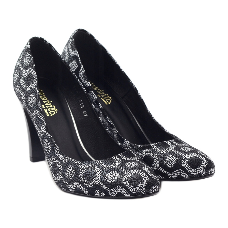 Espinto Pumps On A Black / White Heel 4 Espinto Pumps On A Black / White Heel 4