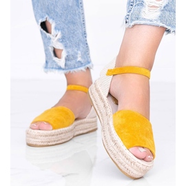 Mustard sandals on the Pearl River platform yellow 1