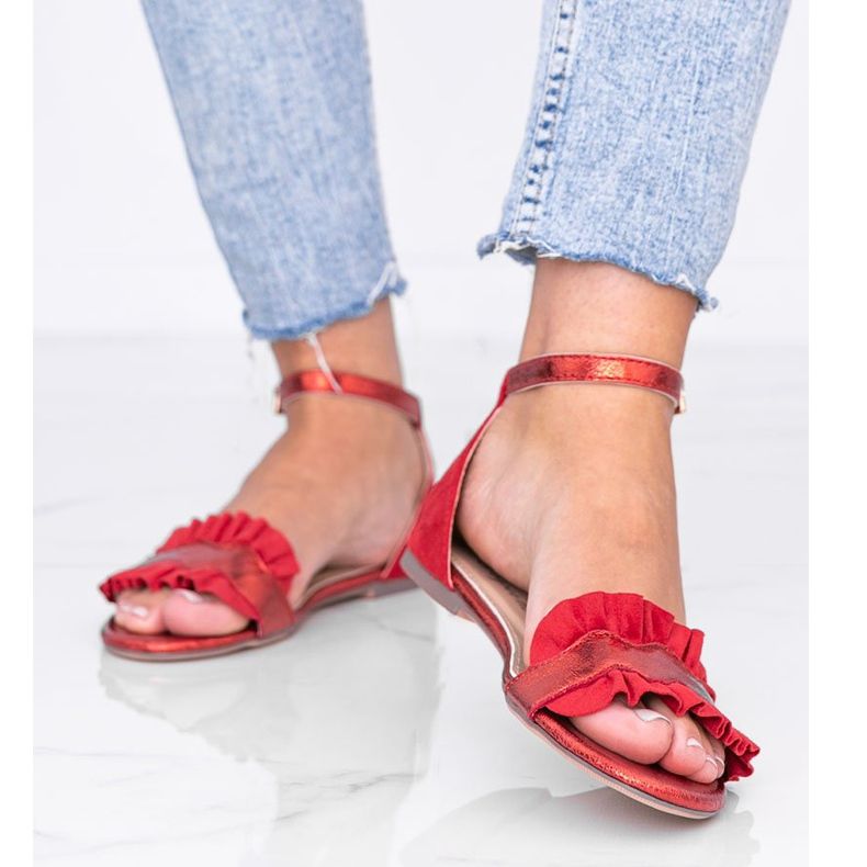 Red sandals with a frill Bora 1