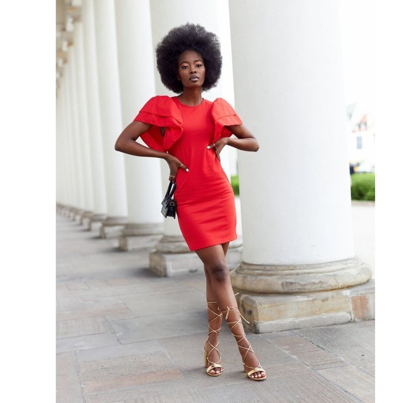 PS1 Tied Sandals On A Golden Catwalk Bar 2