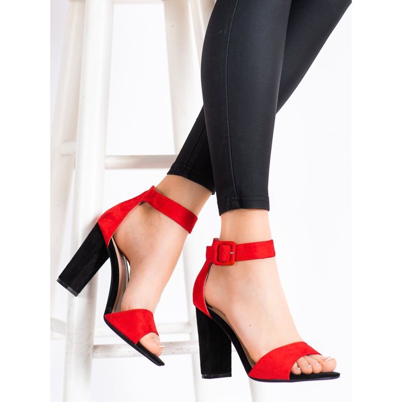 Goodin Red Sandals On A High Post 1