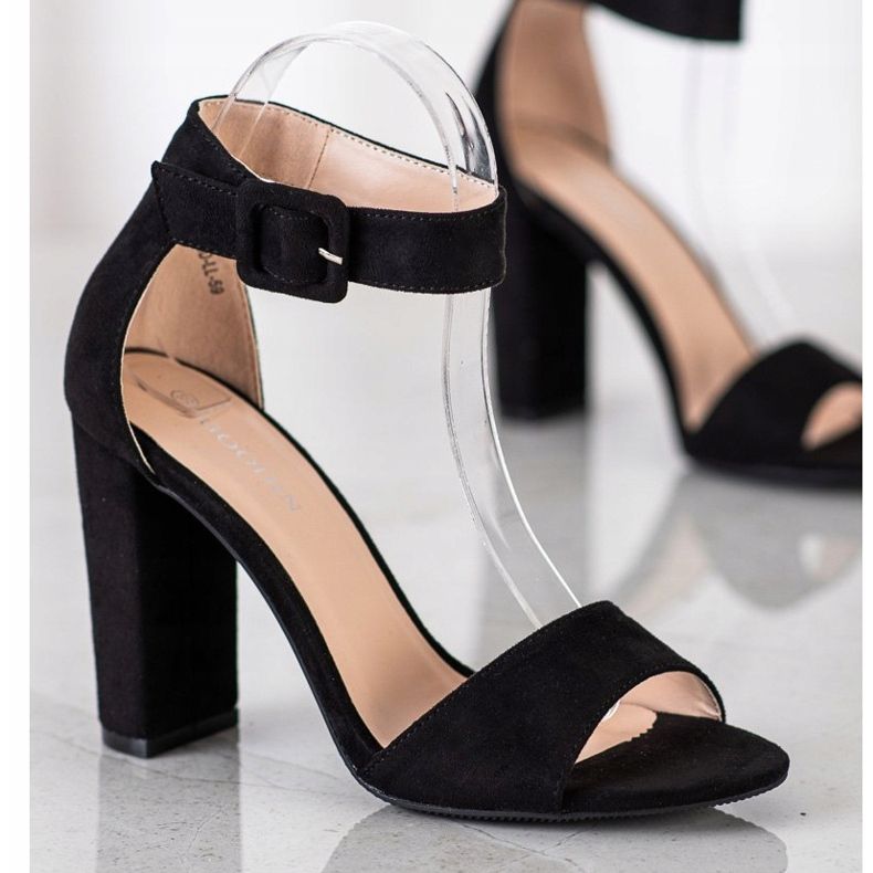 Goodin Black Sandals On A High Post 1