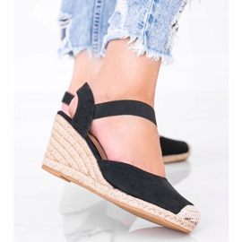 Black espadrilles on the wedge of Louise 2