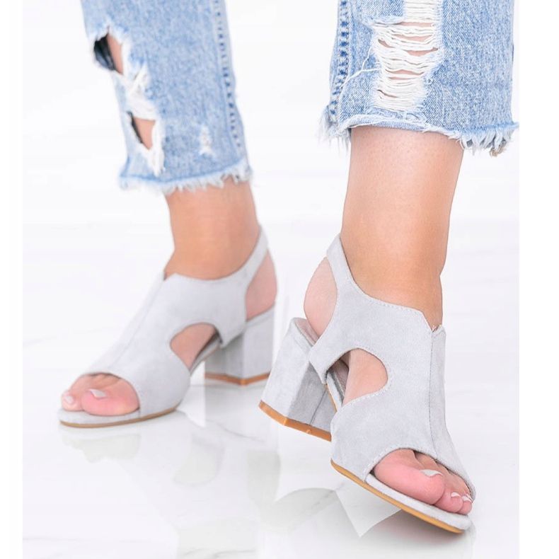 Gray sandals on a low Buenna post grey 1