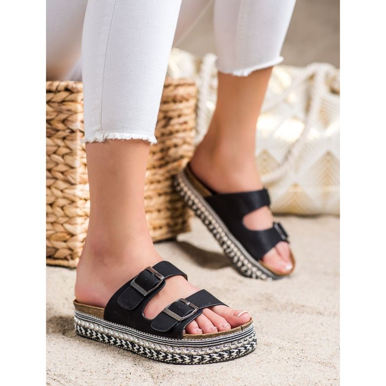 SHELOVET Slippers With Decorative Platform black 1