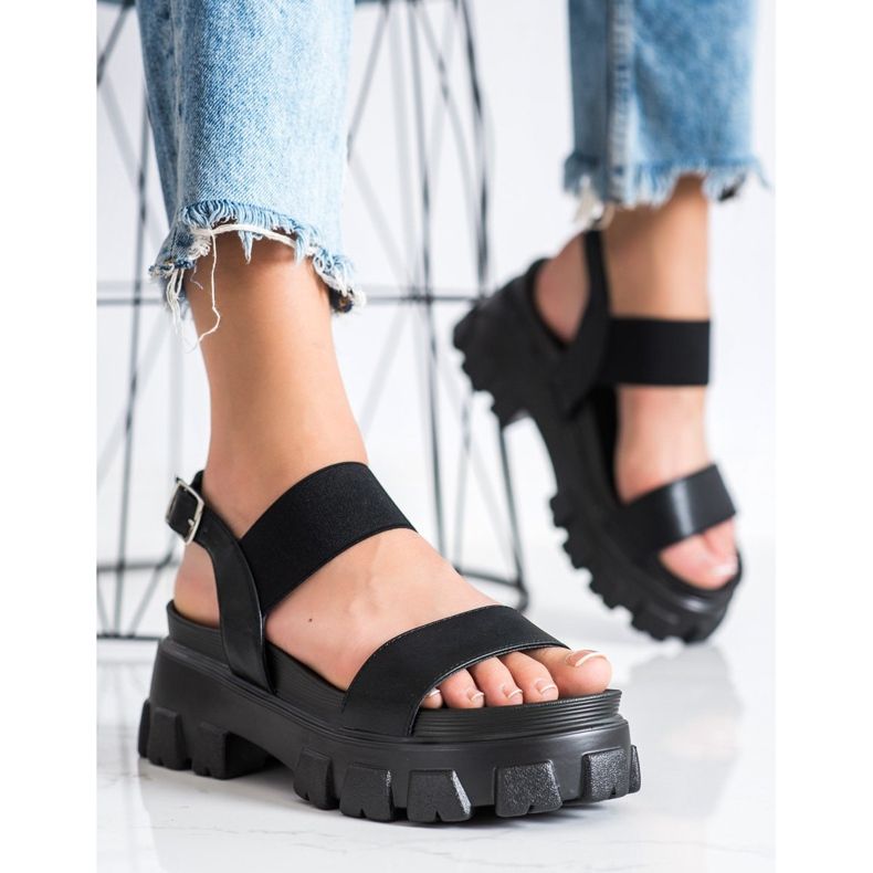 Seastar Black Sandals On The Fashion Platform 2