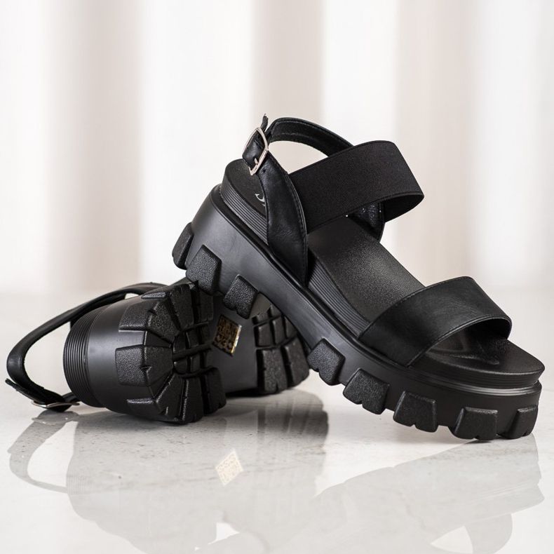 Seastar Black Sandals On The Fashion Platform 1