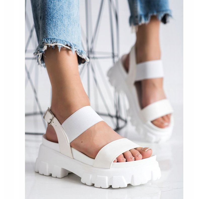 Seastar White Sandals On The Fashion Platform 2