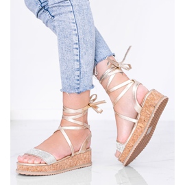 Gold sandals tied with zircons Ves golden 1