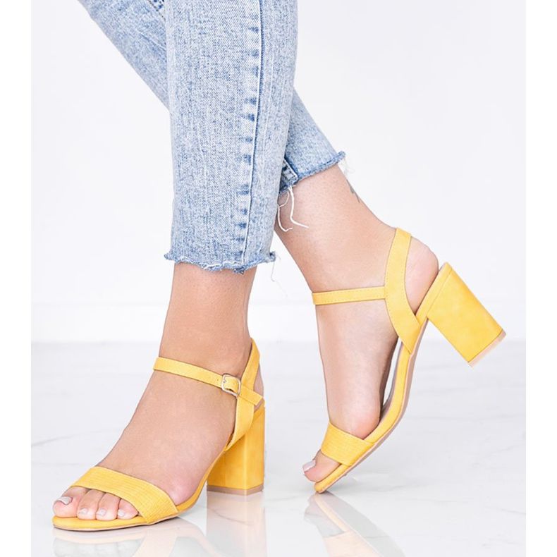 Yellow sandals on the Lauren post 1