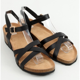 Black sandals on a cork wedge heel H072 Negro 1