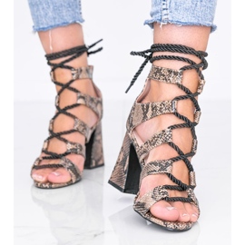 Merry snakeskin motif in beige sandals 1