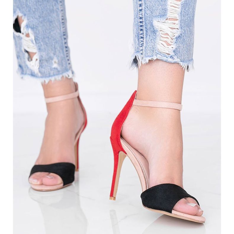 Black and red sandals on a Brilliant heel 1