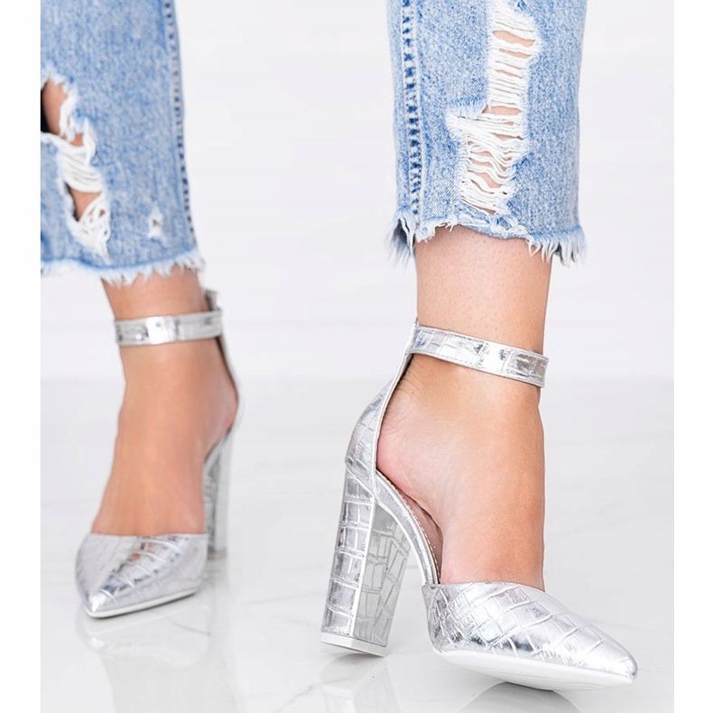 Silver pumps on the post in the Glamor crocodile skin pattern 2