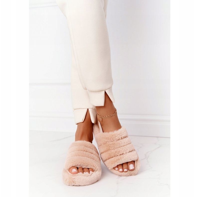 PS1 Fur Slippers On Beige Snowflake Platform 2