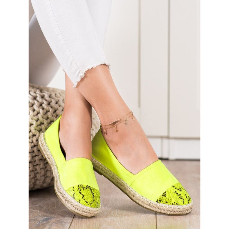 Bestelle Espadrilles with snake print insert green yellow 1