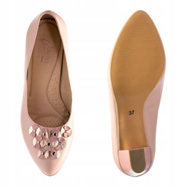 Marco Shoes Pink 1120P pumps with a floral ornament 2