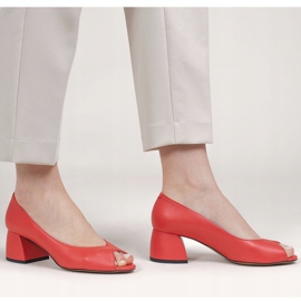Marco Shoes 1576P red leather pumps with a stable heel 1