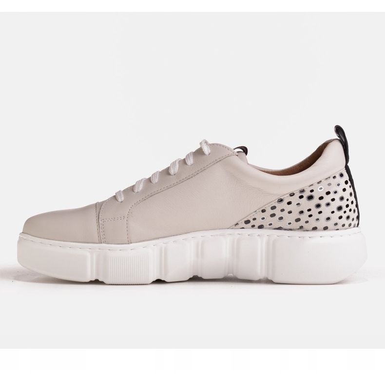 Marco Shoes Beige sneakers with the Marco logo on the heel 1