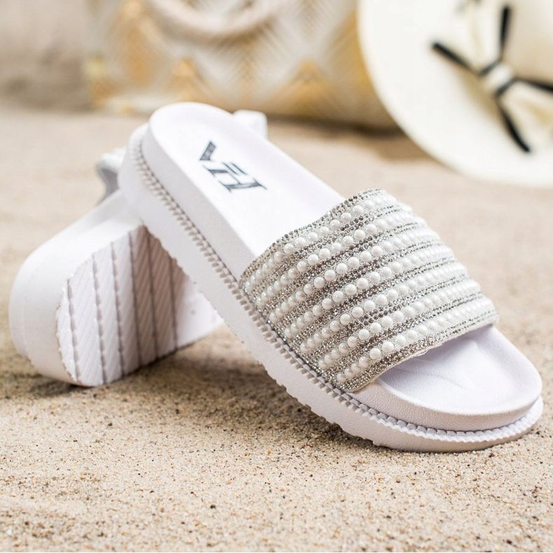 SHELOVET Slippers On The Platform With Cubic Zirconia white 1