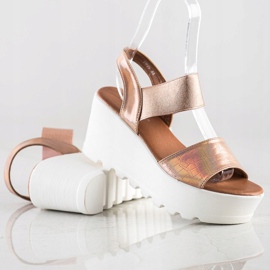 Weide Light Sandals On A White Wedge golden 1