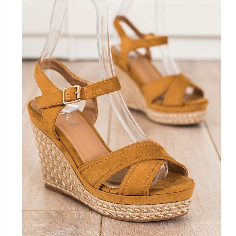 SHELOVET Elegant sandals on a wedge brown 1