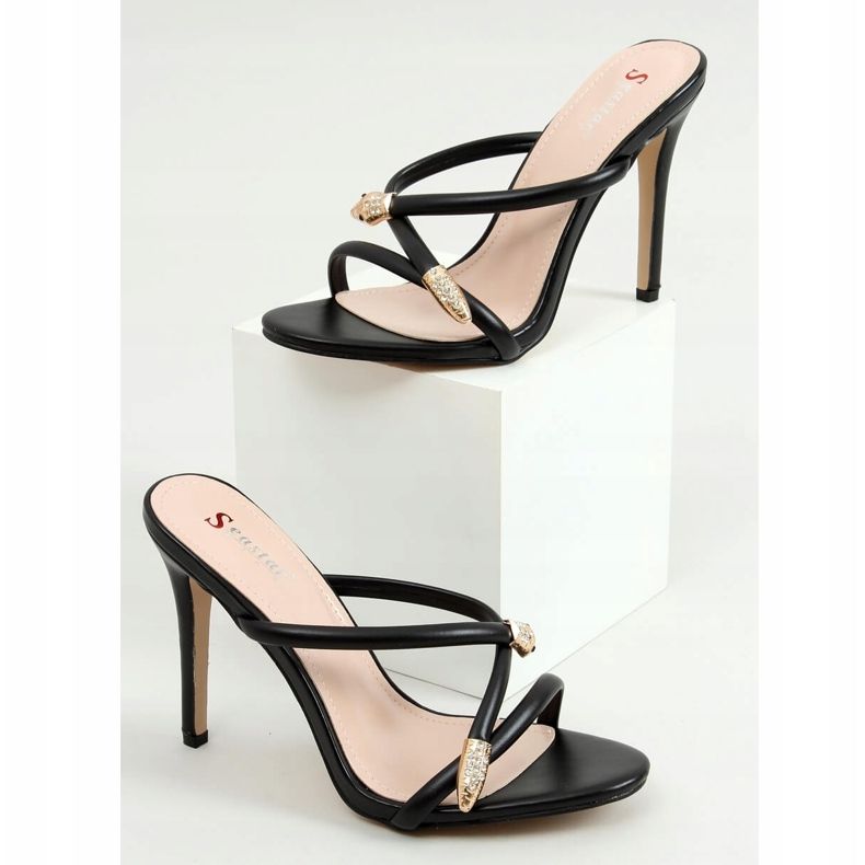 Black M311P Black slippers on a pin 1