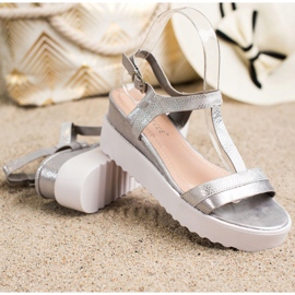 Bestelle Shimmering Wedge Sandals silver grey 1