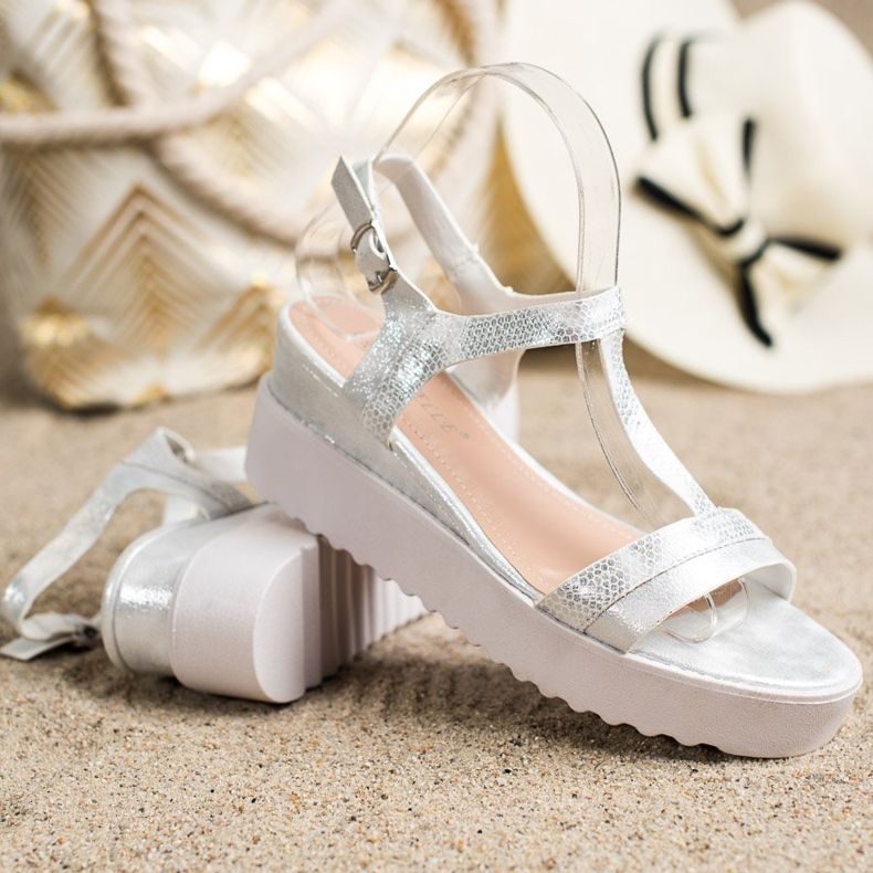 Bestelle Shimmering Wedge Sandals white 1