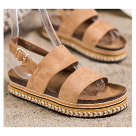 Ideal Shoes Suede Sandals On The Platform beige brown 1