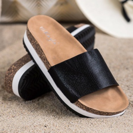 Kayla Slippers On The Platform black 1