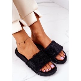 PE1 Rubber Slippers With Fur Black Emery 1