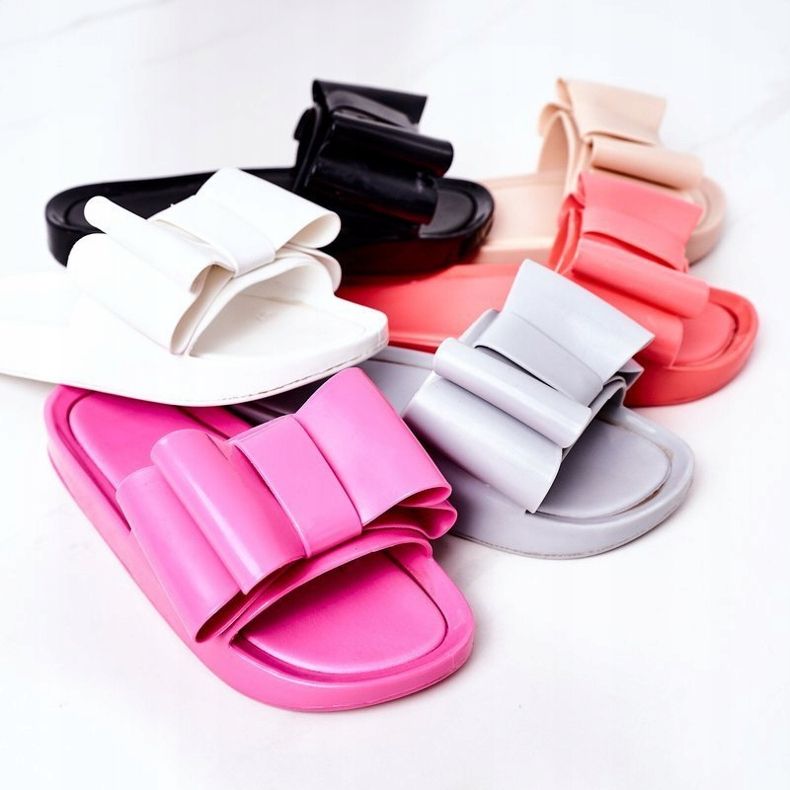 PS1 Rubber Slippers With A Bow Black April 1