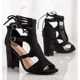 Bestelle Built Sandals With A Binding black 1