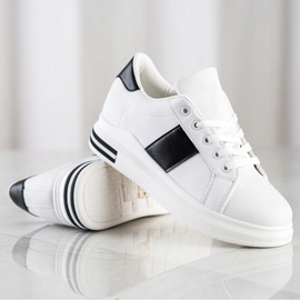 SHELOVET Stylish Sneakers white 1 SHELOVET Stylish Sneakers white 1
